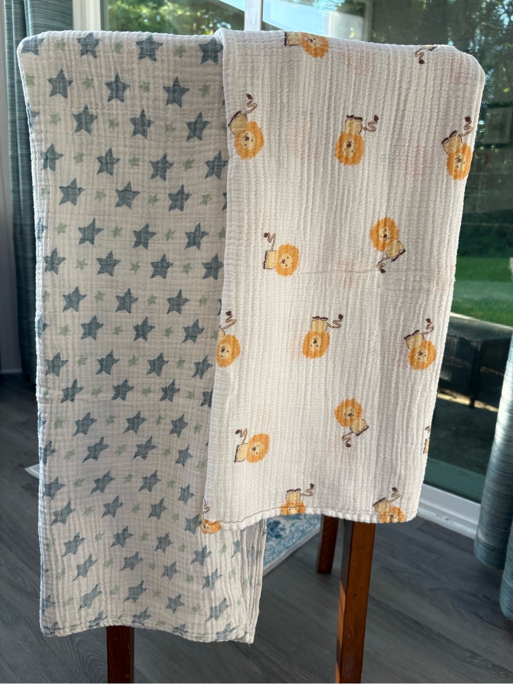 aden + anais 100% cotton Swaddle blankets (set of 2)